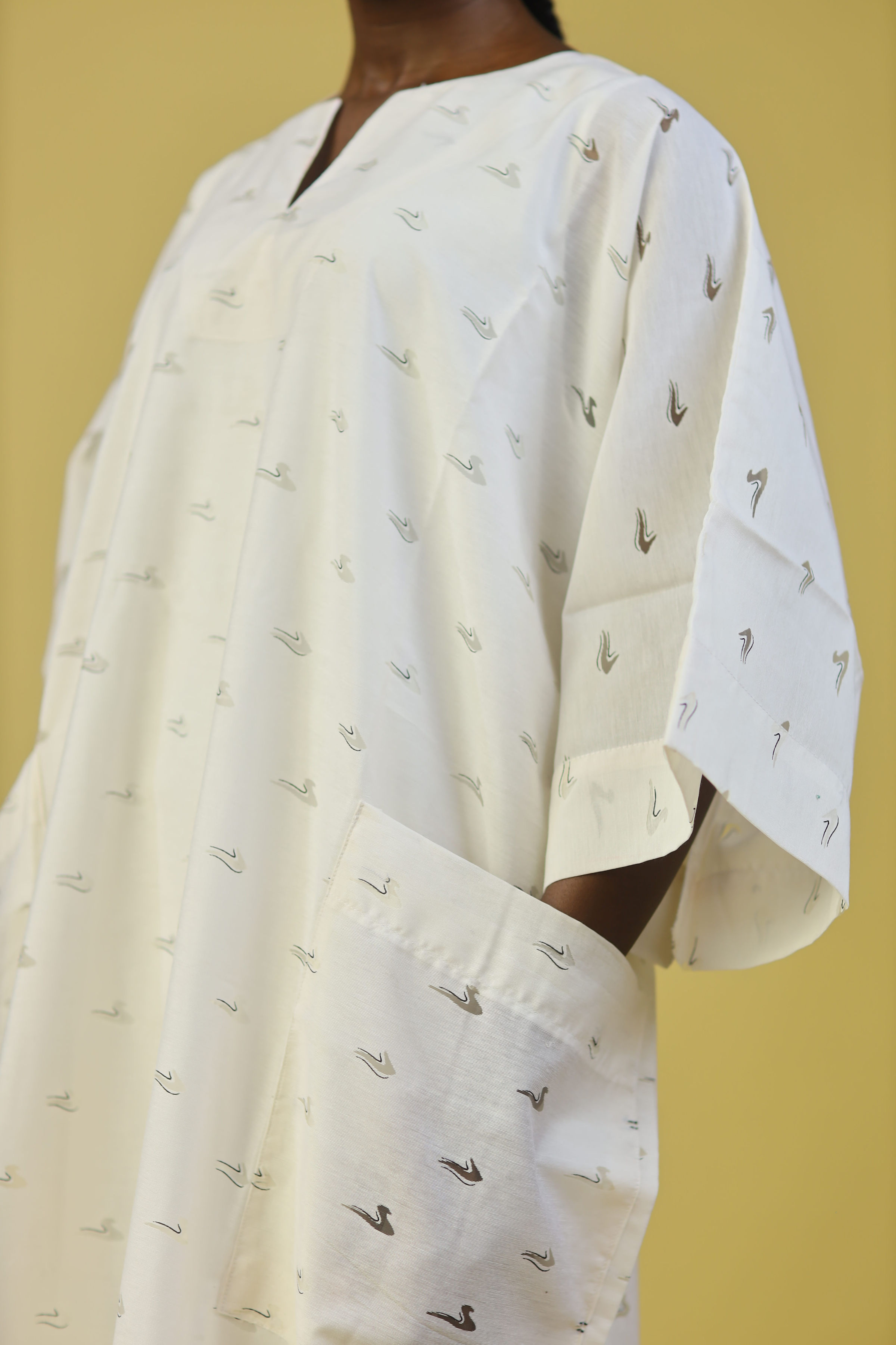 THE LINEN KAFTAN