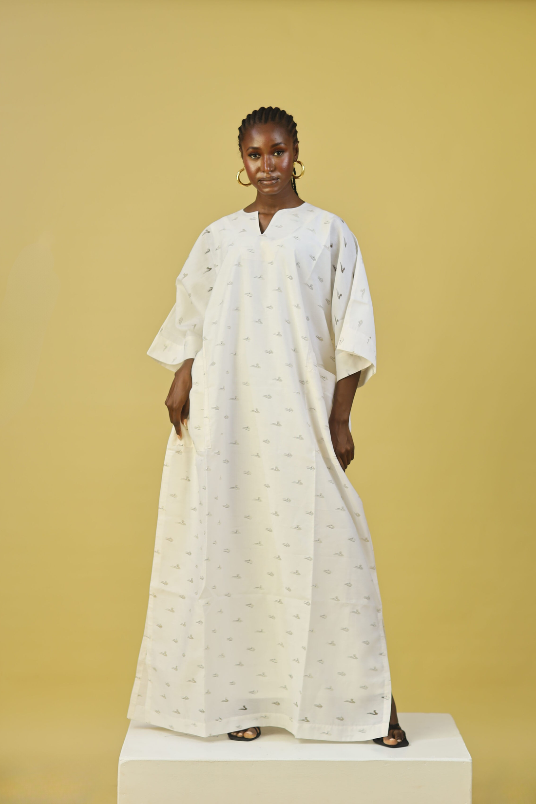 THE LINEN KAFTAN